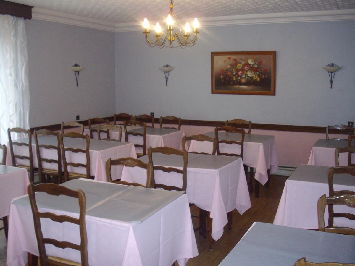 Hotel Restaurant Anglade Le Nayrac Kültér fotó